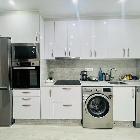 Apartamento Adosado Con Terraza En Playa America, Nigrán Exterior photo